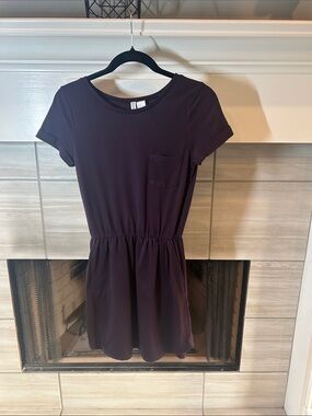 Divided H&M Short Sleeve Mini Dress in Plum